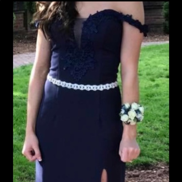 Prom / Event Dress - Picture 2 of 8